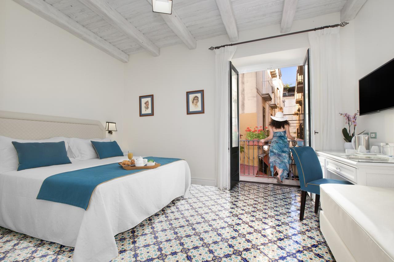 Bed and Breakfast Palazzo Delle Grazie Sorrent Exterior foto